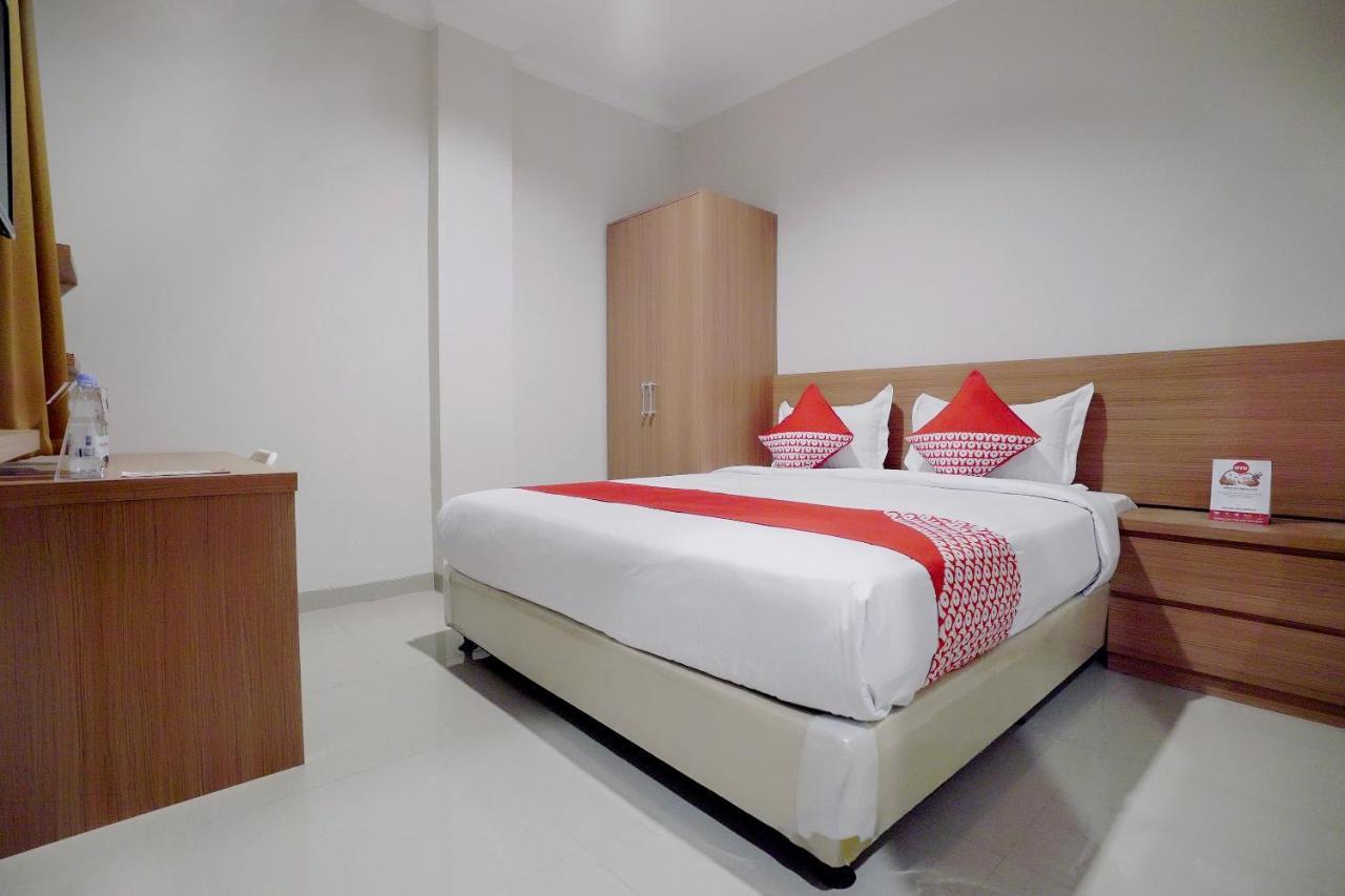 Oyo 415 The Kartini 8 Residence Jakarta Exterior photo
