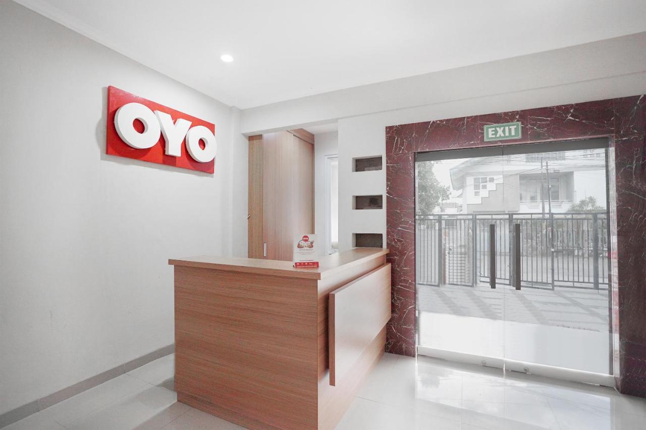 Oyo 415 The Kartini 8 Residence Jakarta Exterior photo