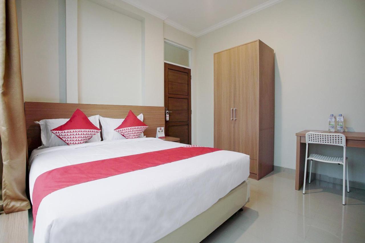 Oyo 415 The Kartini 8 Residence Jakarta Exterior photo