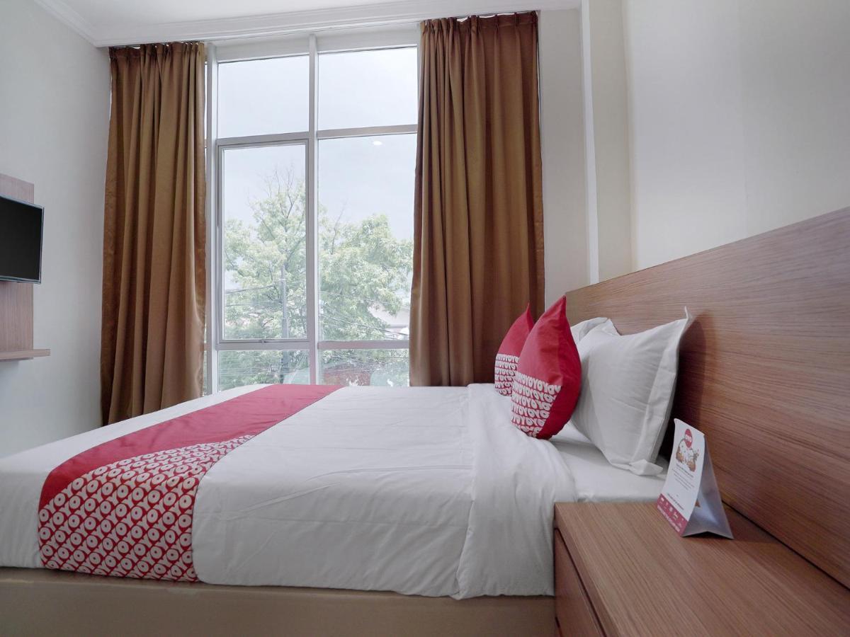 Oyo 415 The Kartini 8 Residence Jakarta Exterior photo